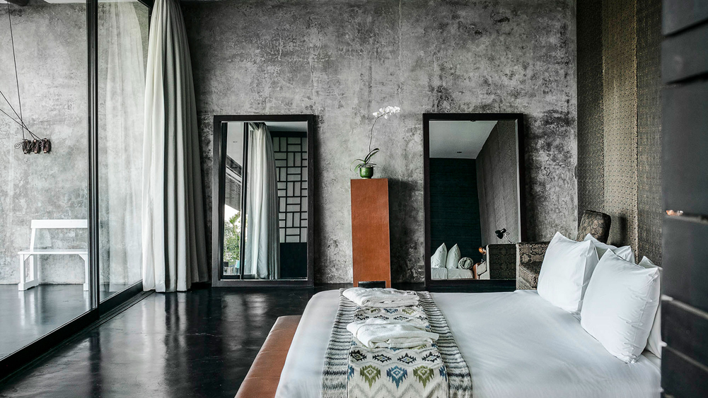 Villa Mana - Upstairs master bedroom decor